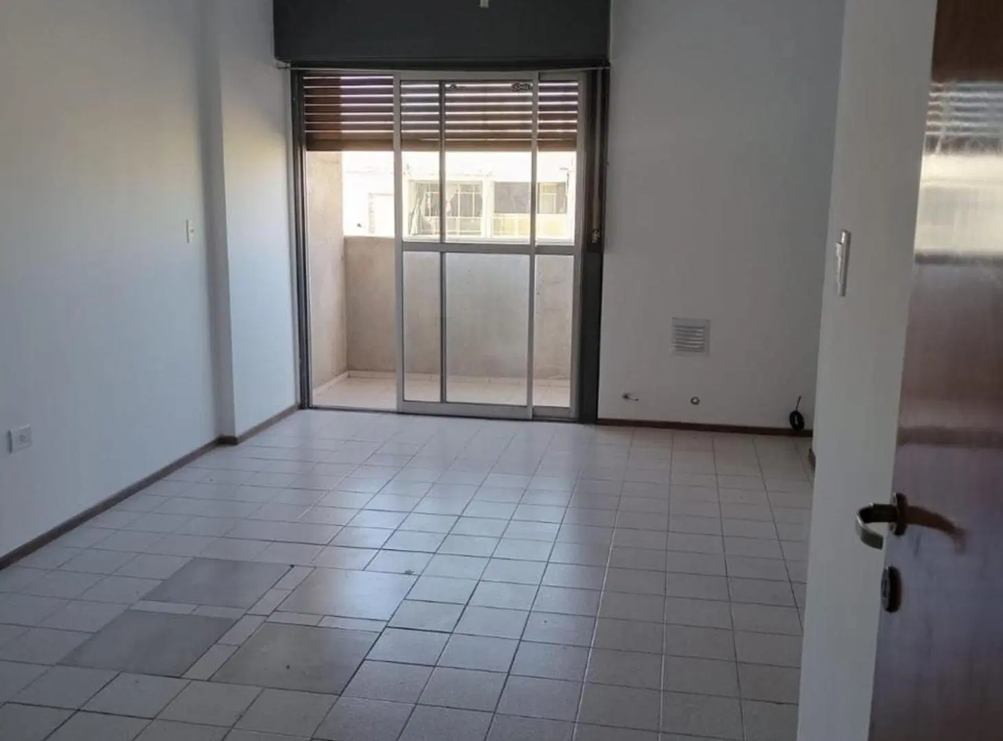 DEPARTAMENTO 2 DORMITORIOS BARRIO CENTRO 4
