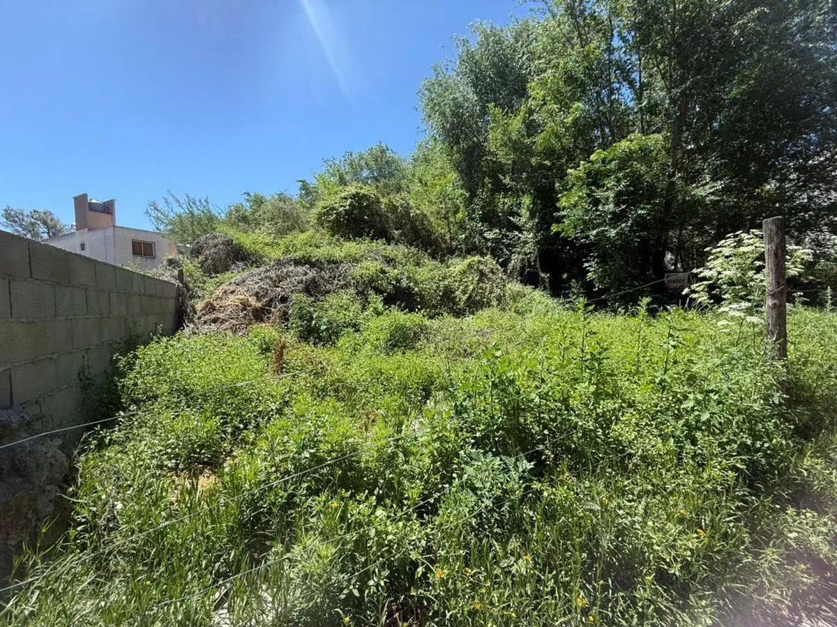 SE VENDE LOTE 451 m2 ESCRITURA CARLOS PAZ 4