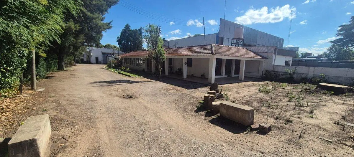 VENTA GALPON + CASA, AVENIDA JAPON 4