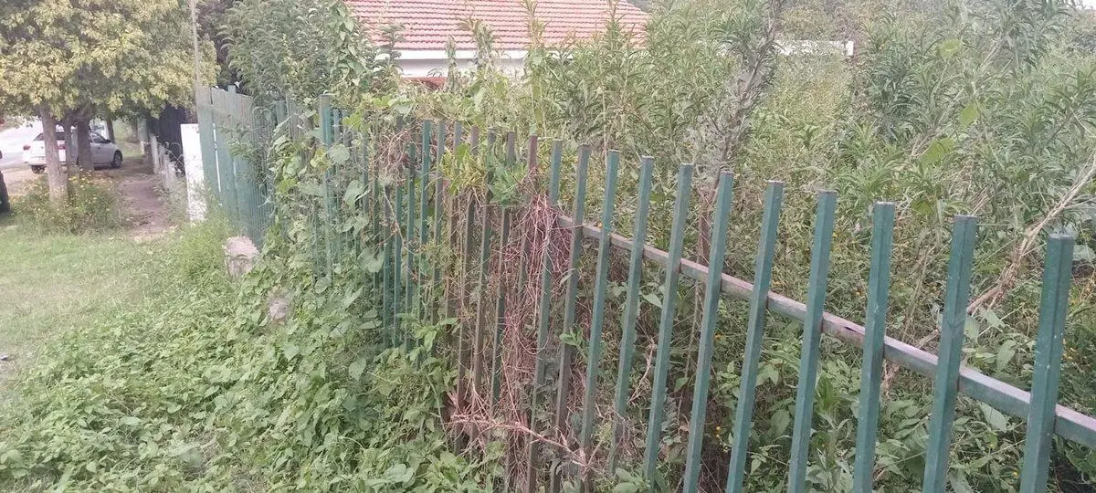 VENTA TERRENO 564m sobre Av. FERRARINI LA FALDA 4