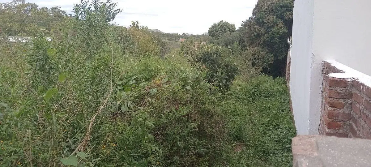 VENTA TERRENO 564m sobre Av. FERRARINI LA FALDA 8