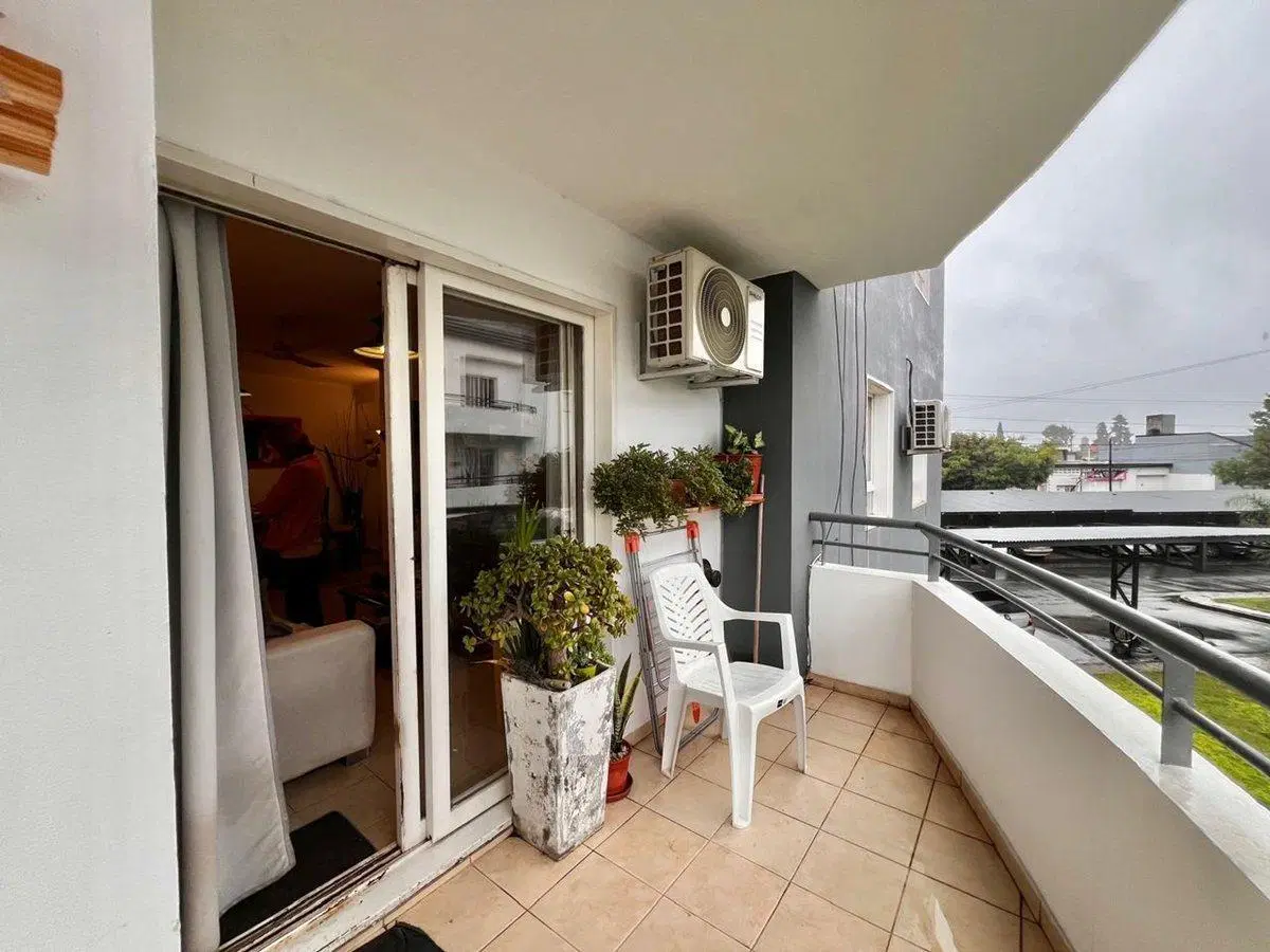 Departamento 3 dormitorios c balcón. Puente blanco 3