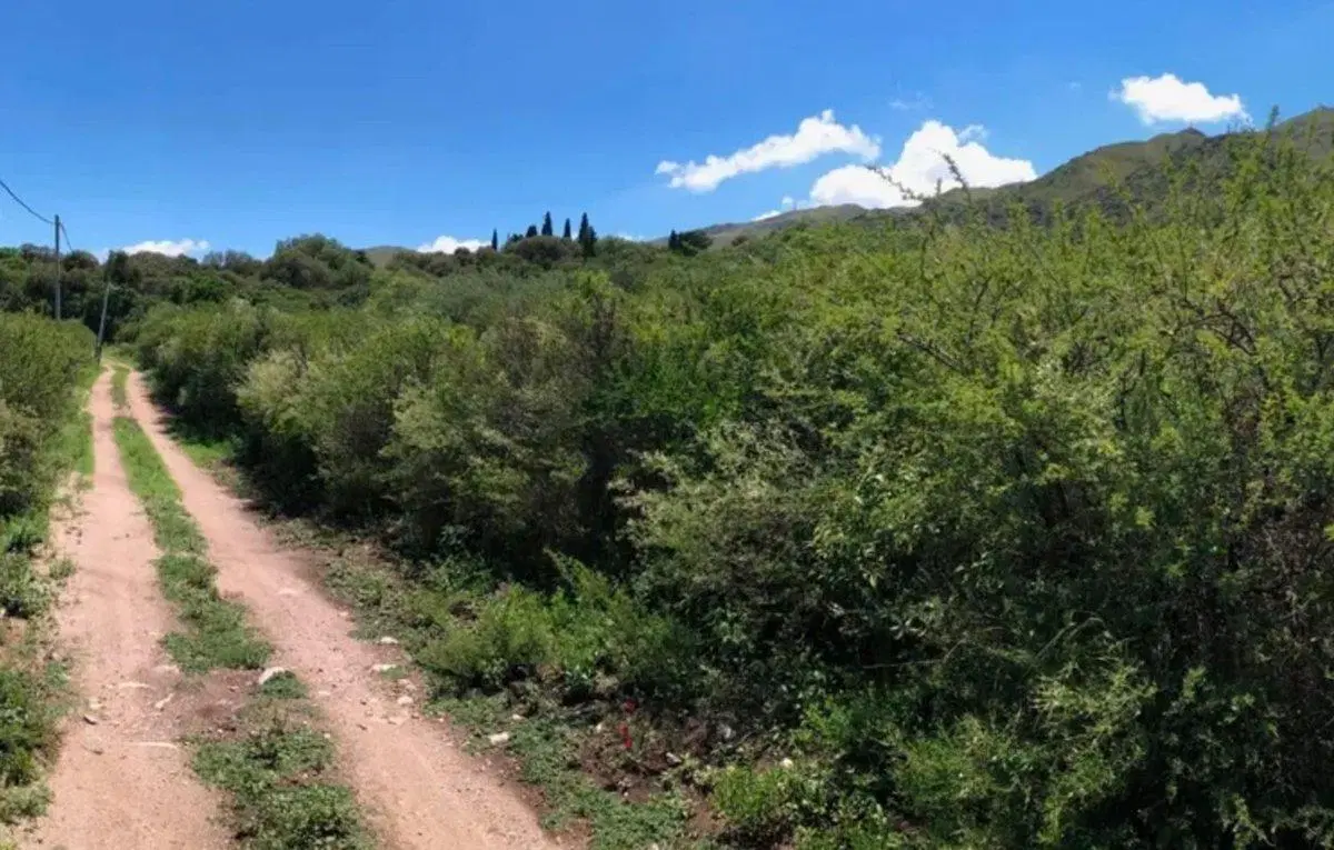 LOTE EN VENTA EN LOS COCOS CENTRO EXCELENTE VISTAS 4