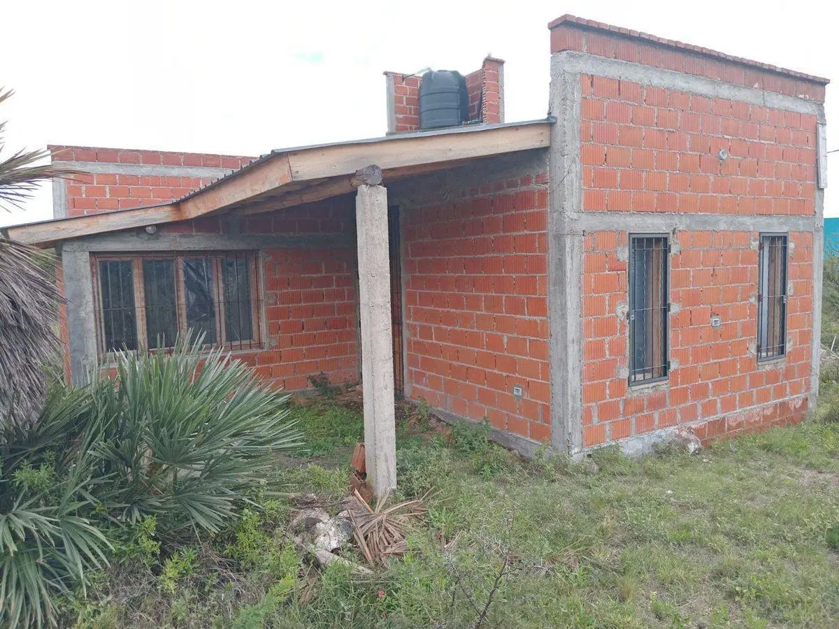 CASA A TERMINAR EN AGUAS AZULES CAPILLA DEL MONTE 5