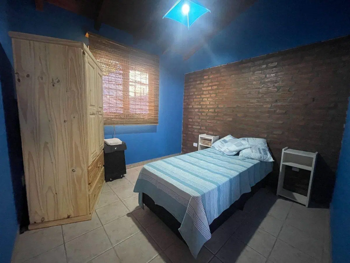 Casa 2 dormitorios capilla del monte B. La Toma 3