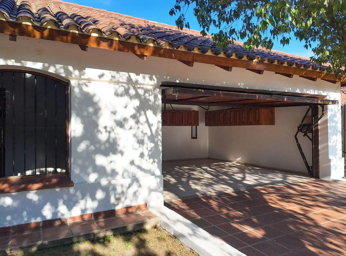 Casa 5 Cuartos Zona Colegio Lasalle Apta Crédito 3