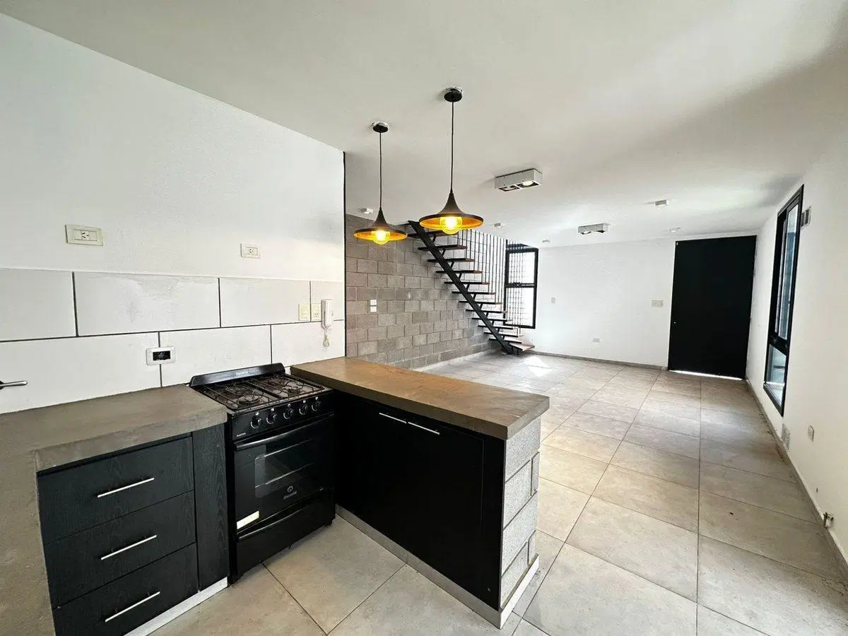 DUPLEX 2 DORMITORIOS HOUSING CUESTA COLORADA 2