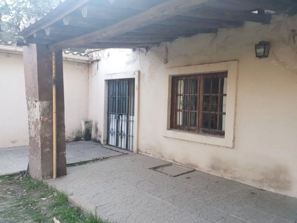 Se vende Casa Quinta en Villa Esquiu 4