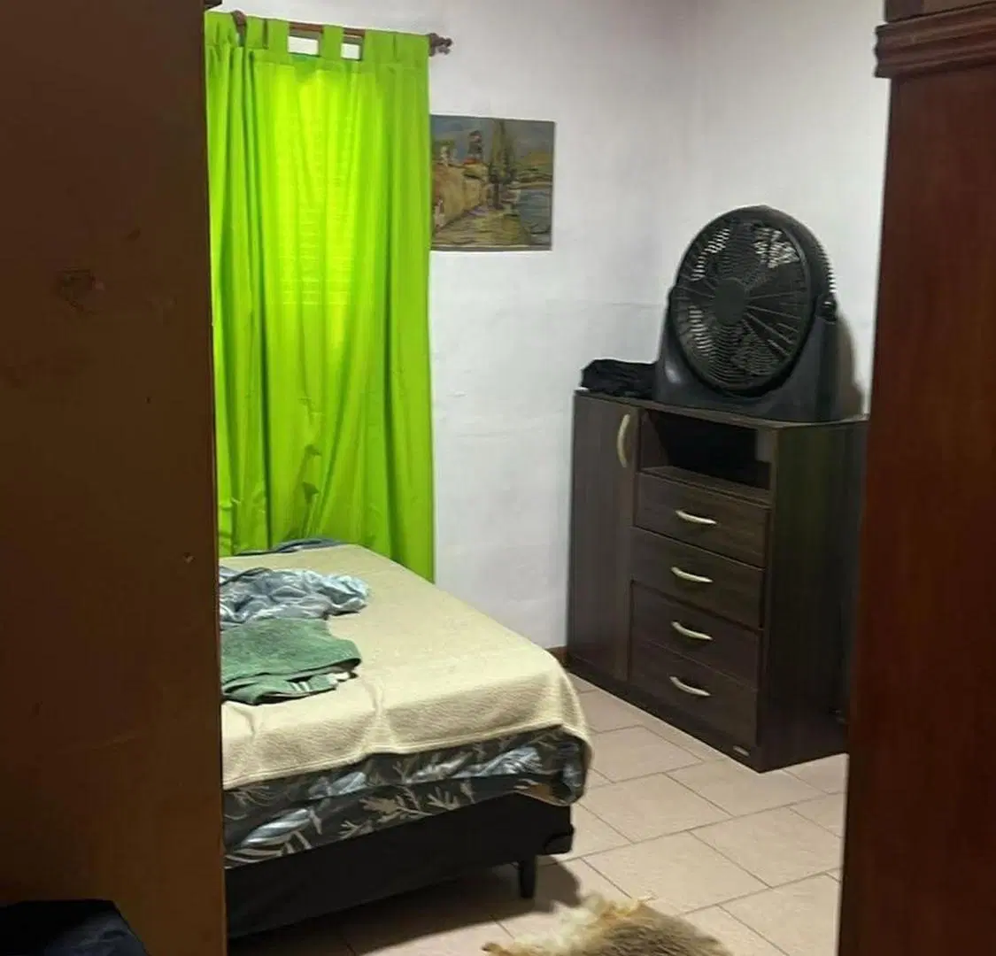 CASA EN VENTA V. GIARDINO C/ TODOS LOS SERVICIOS. 2