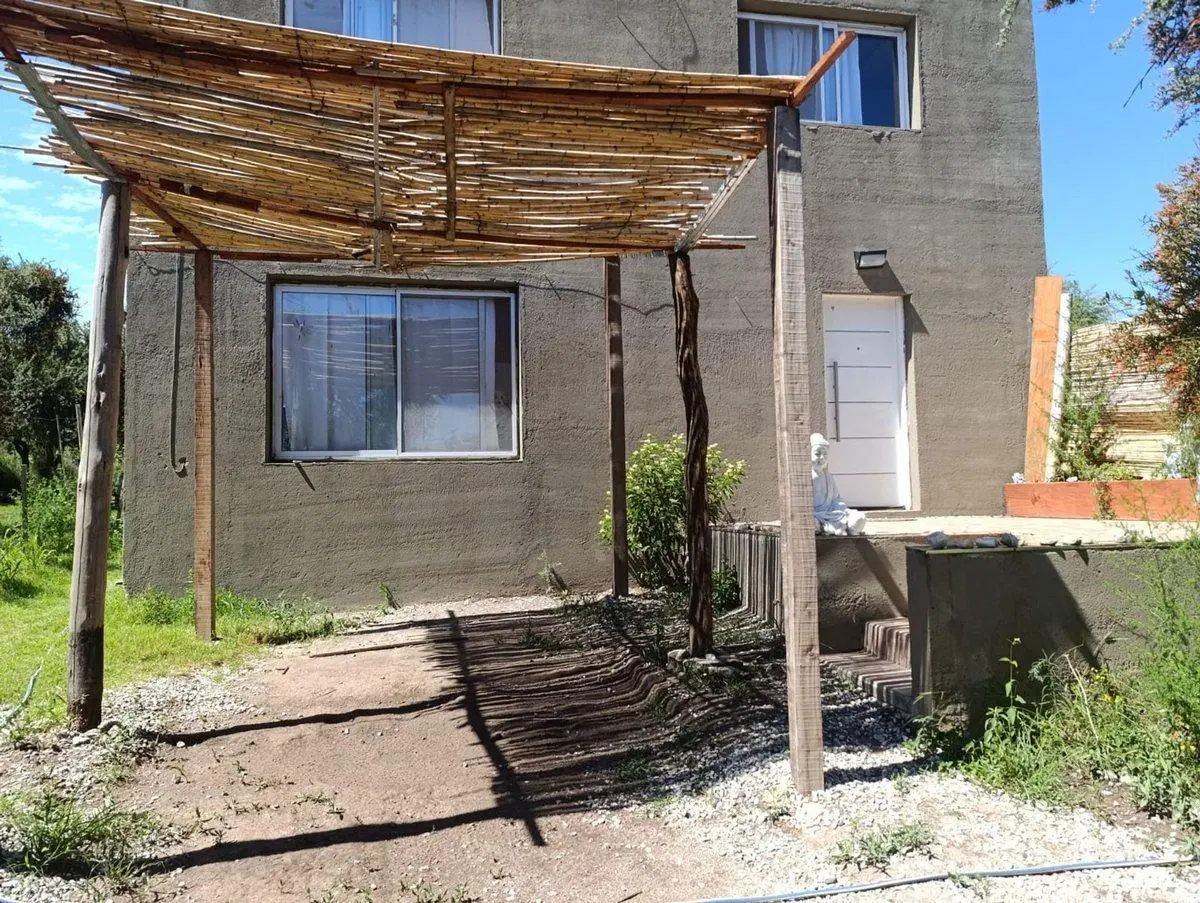 Venta Casa 2 Dorm y SUM 400 mts Capilla del Monte 3