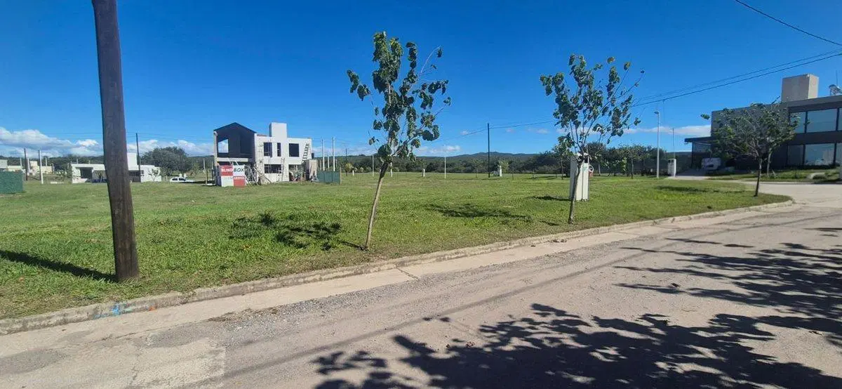 VENTA TERRENO TEJAS CUATRO 350 Más 5