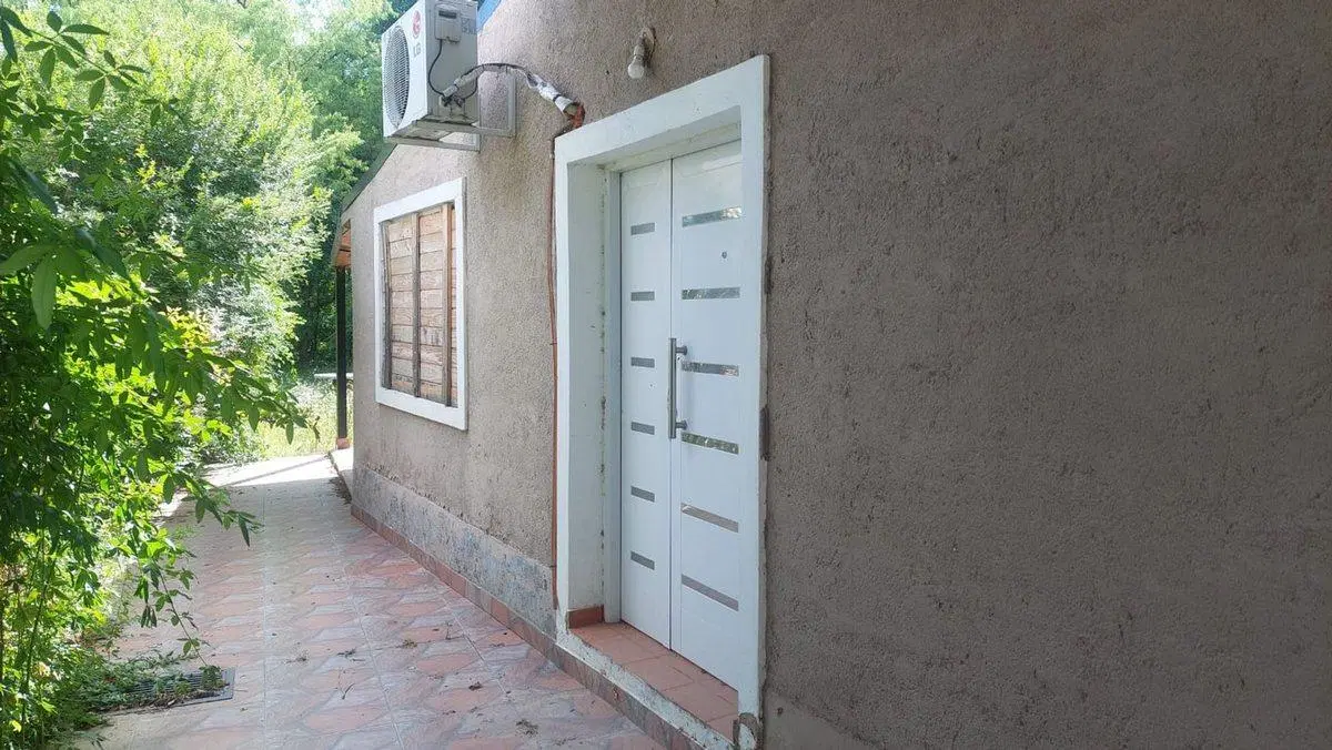 VENTA CASA 2 DORMITORIOS - PILETA - CABALANGO 3