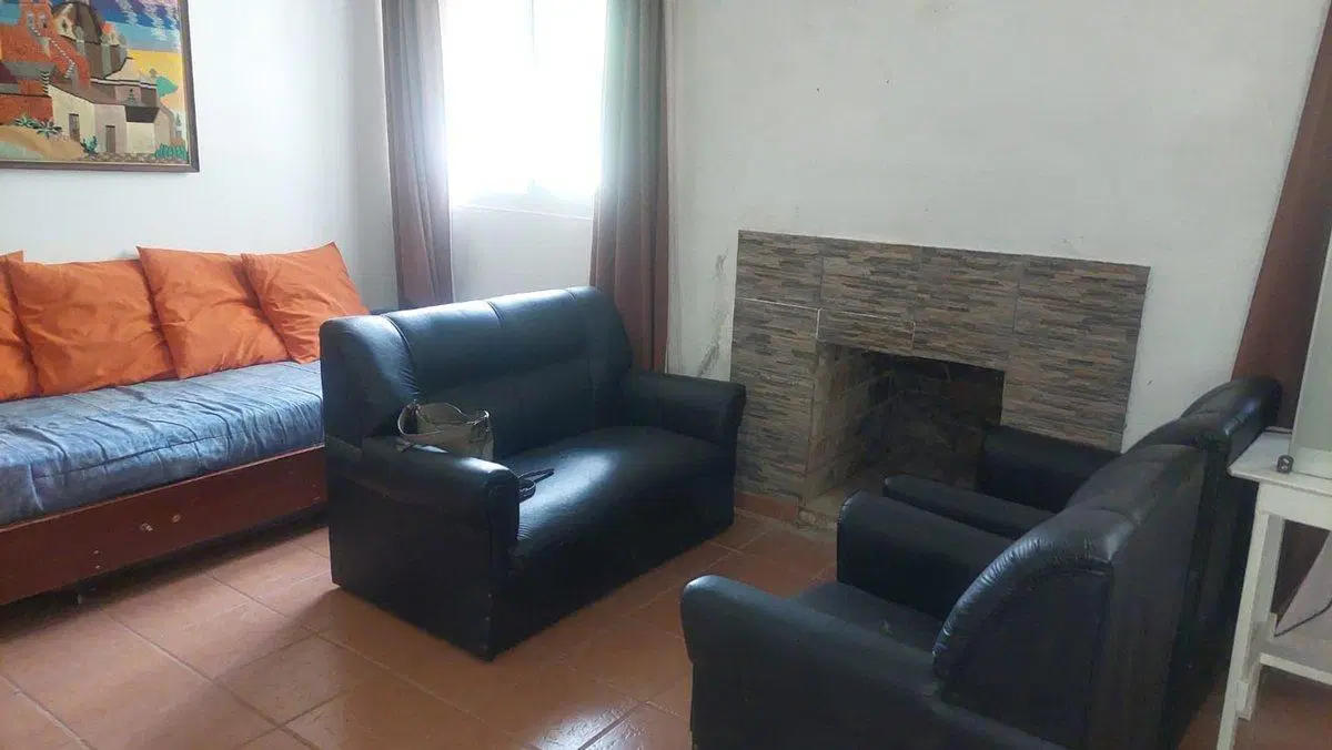 VENTA CASA 2 DORMITORIOS - PILETA - CABALANGO 5