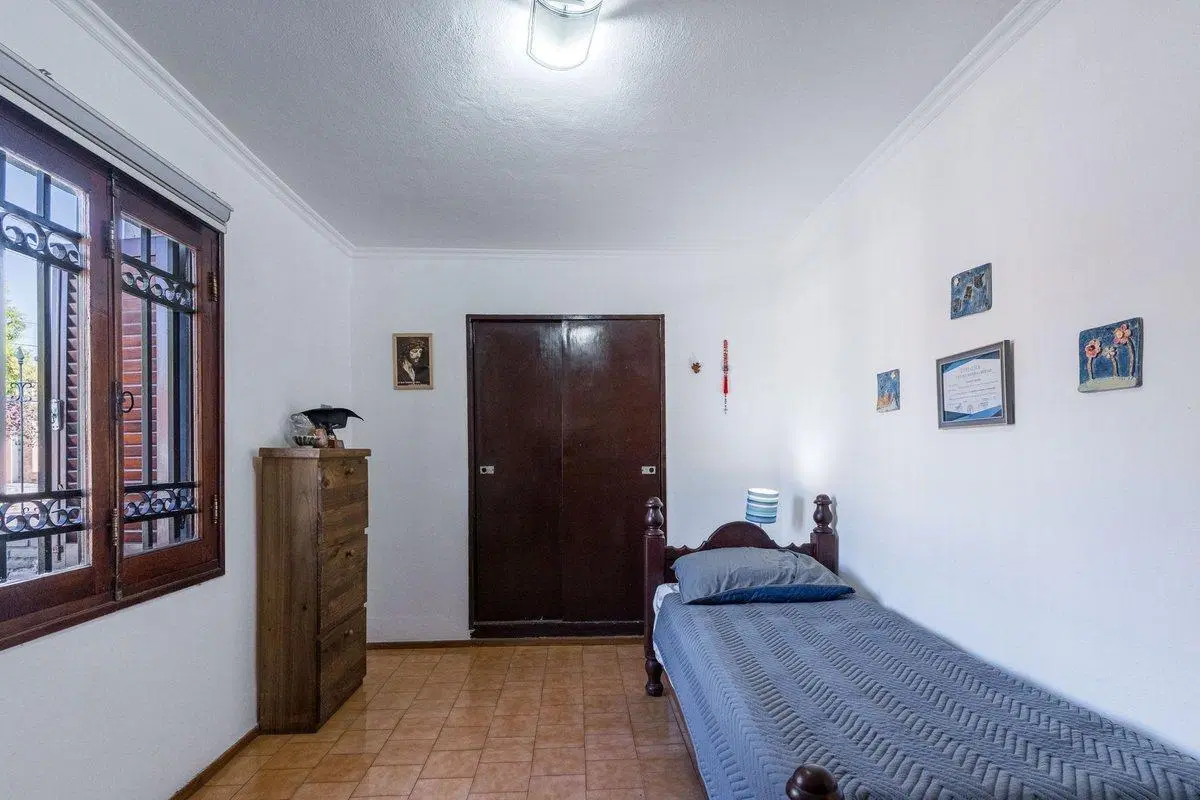VENTA CASA 3 DORMITORIOS C/GALERIA EN LAS ROSAS 5