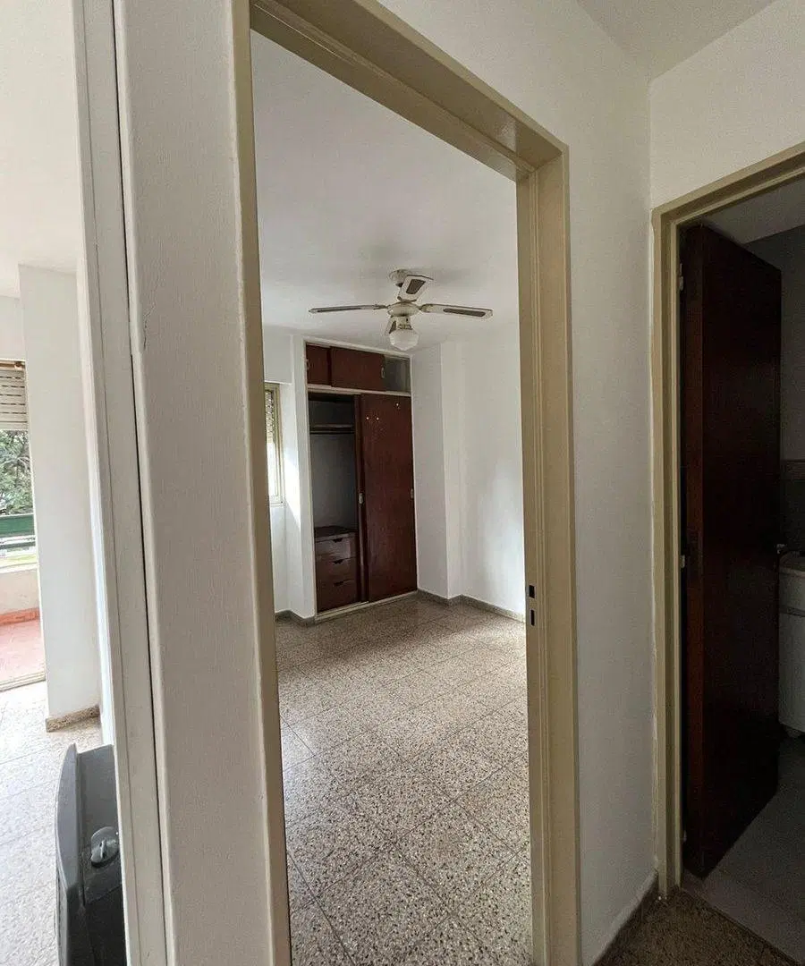 SE VENDE DEPTO AV GRAL PAZ UN DORMI CON BALCON 4