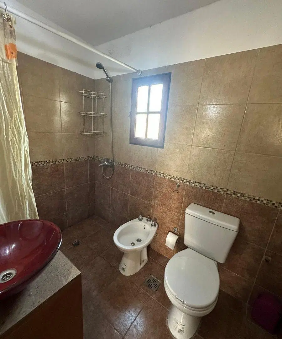 CASA ESQUINA EN BARRIO MATIENZO 5