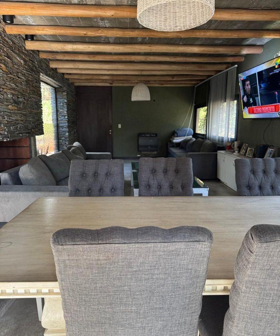 Foto de CASA 2 DORMITORIOS Y DPTO. VILLA ALLENDE, imagen 4