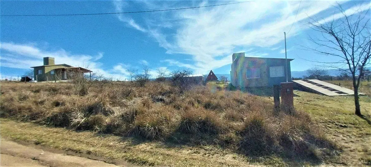 SE VENDE TERRENO 447m EN V. YACANTO, EL DIVISADERO 2