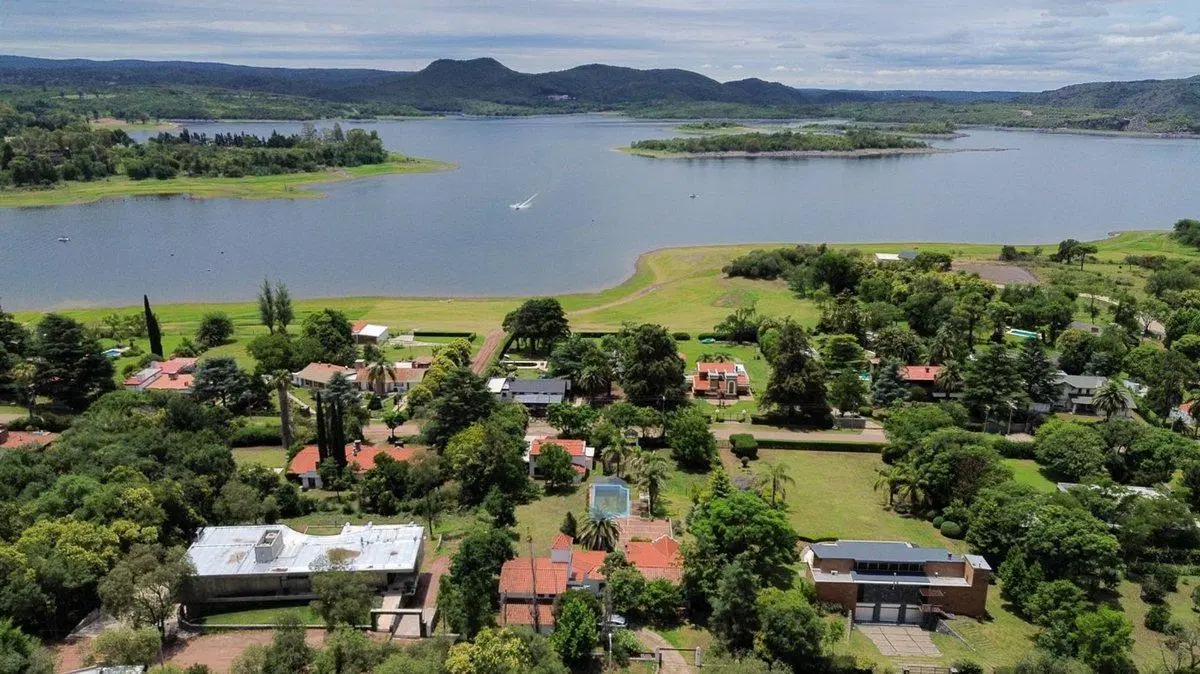 CASA 4 DORM PILETA VILLA DEL DIQUE EMBALSINA LAGO 4