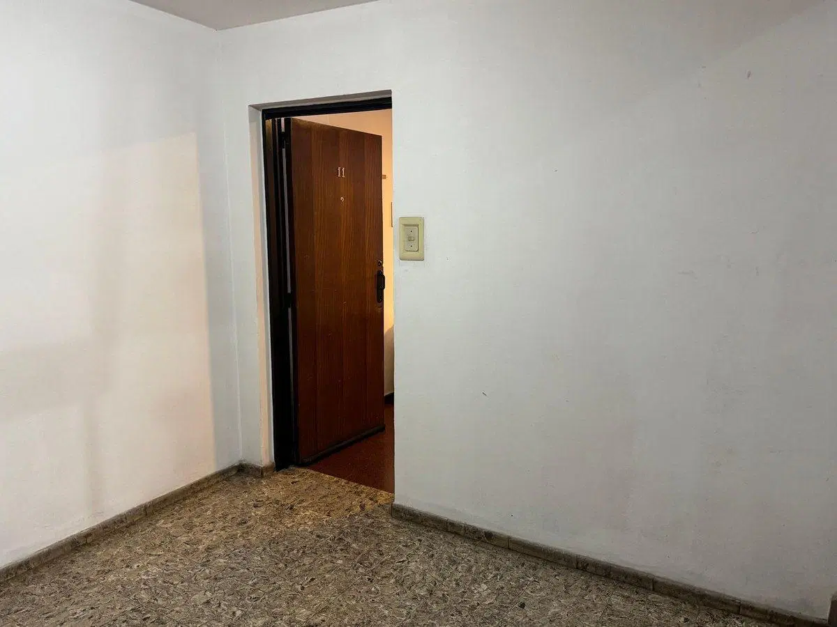 VENTA DEPTO 2 DORMITORIOS COCHERA ALBERDI CENTRO 2