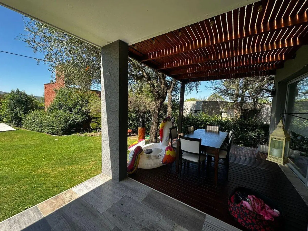 VENTA CASA 3 DORMITORIOS EN VALLE DEL GOLF 8