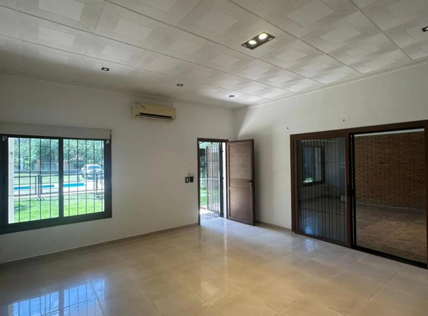 CASA 2 DORM EN VENTA 200MTRS DEL RIO EN CARLOS PAZ 2