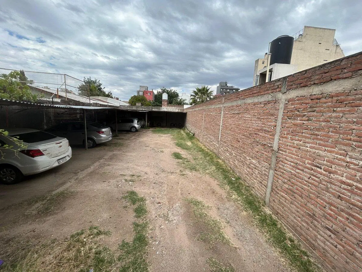 OPORTUNIDAD LOTE APTO DESARROLLO ALBERDI 3