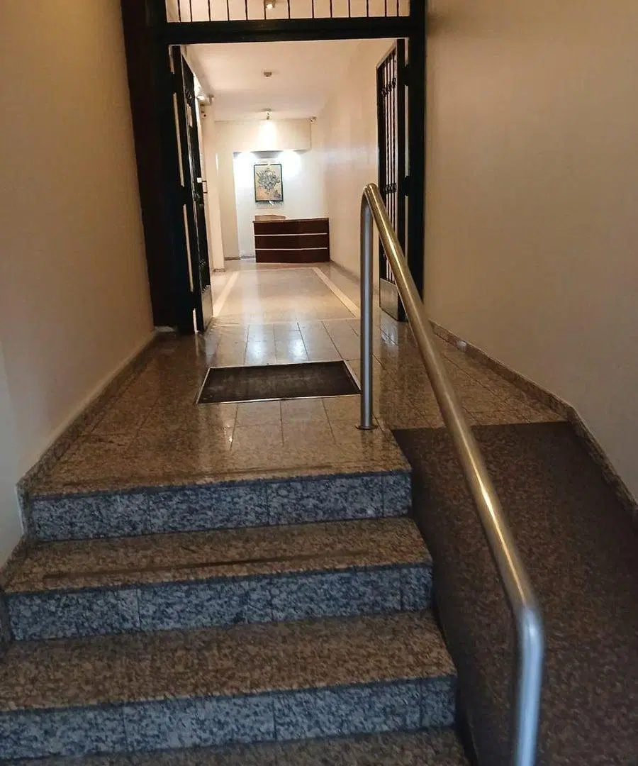VENTA DEPTO PARA  OFICINA  AV. GRAL. PAZ  CORDOBA 5