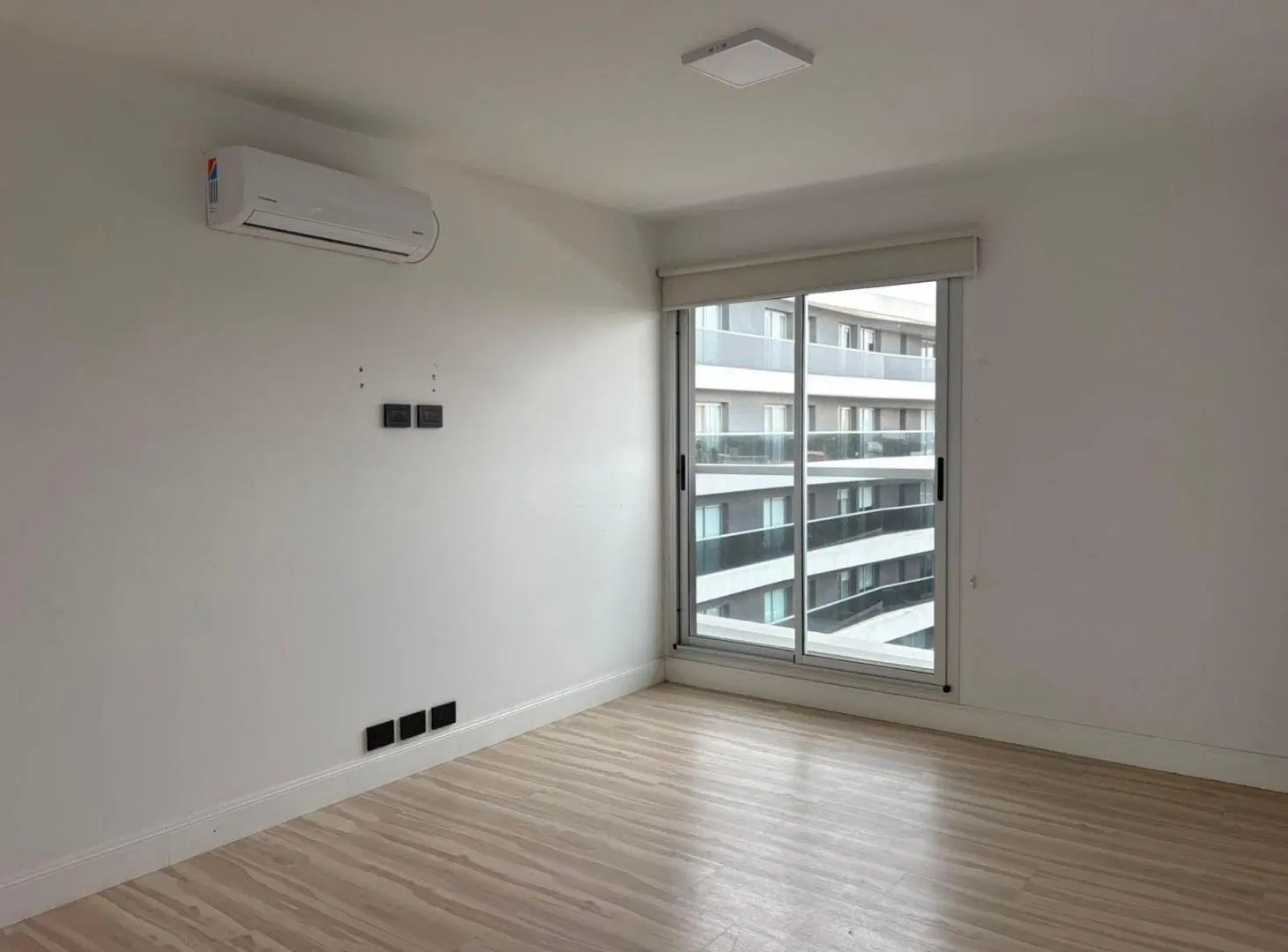 Departamento 2 dormitorios Summum Jardin claret 2