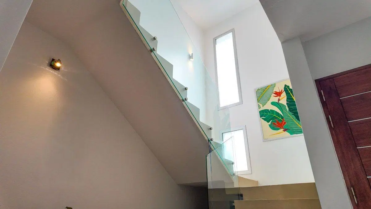 CASA 3 DORMITORIOS - BARRIO TEJAS 4 5