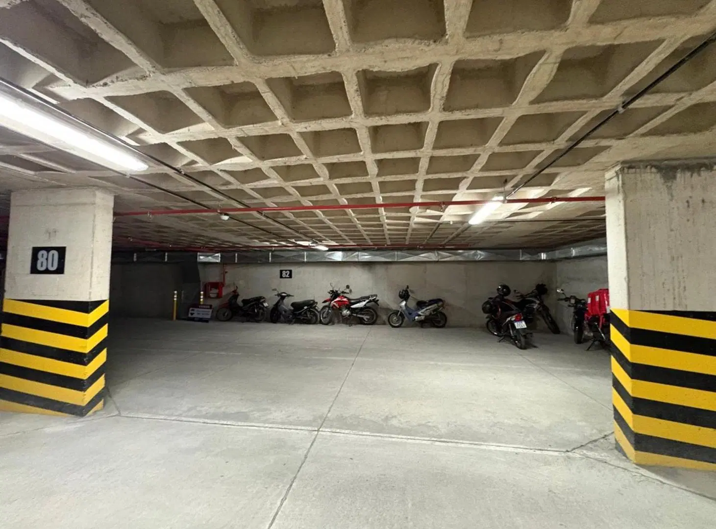 VENTA COCHERA ZONA TRIBUNALES II COMPLEJO H 2
