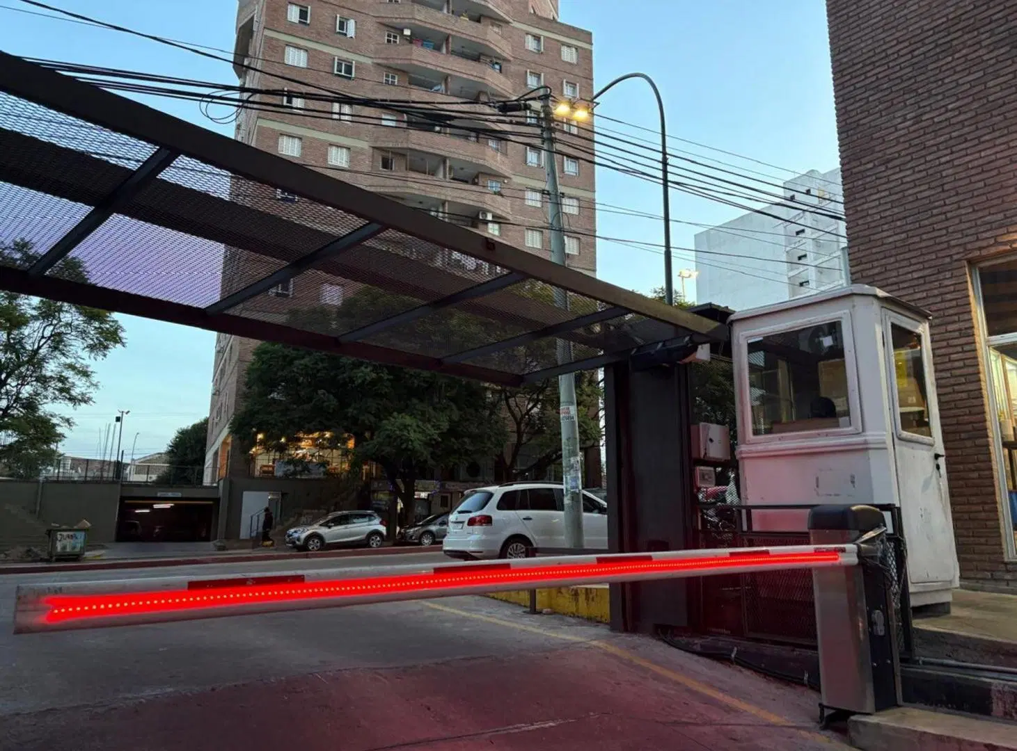 VENTA COCHERA ZONA TRIBUNALES II COMPLEJO H 4