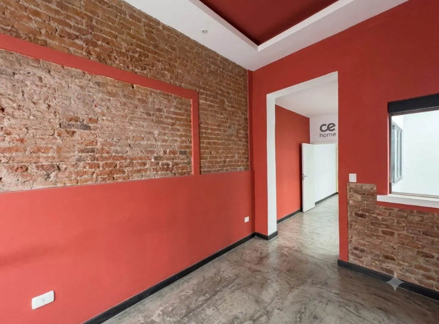 Excelente Oportunidad Comercial a mts del Clinicas 4