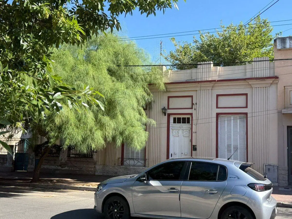 Lote en Venta 423mtrs apto desarrollo en Alberdi 5