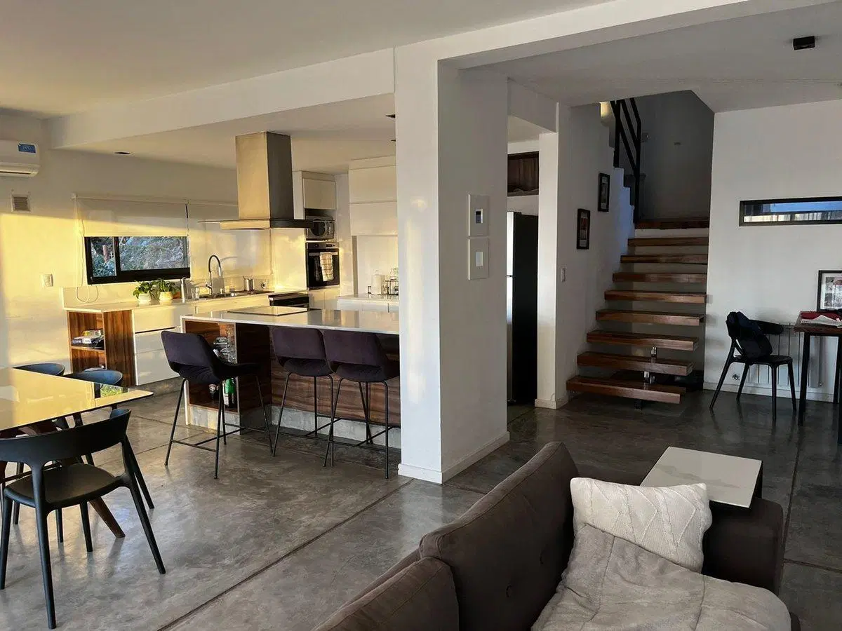 VENTA DE CASA 2 DORM EN TERRAZAS DE LA ESTANZUELA 8