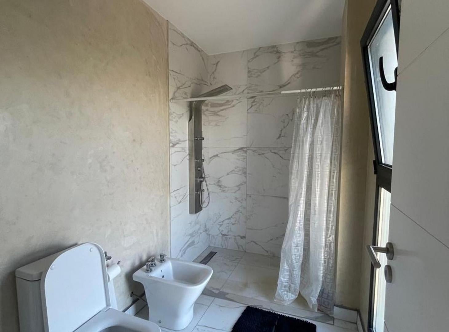 Foto de Casa en venta 4 dormitorios Tejas Del Sur 3, imagen 4
