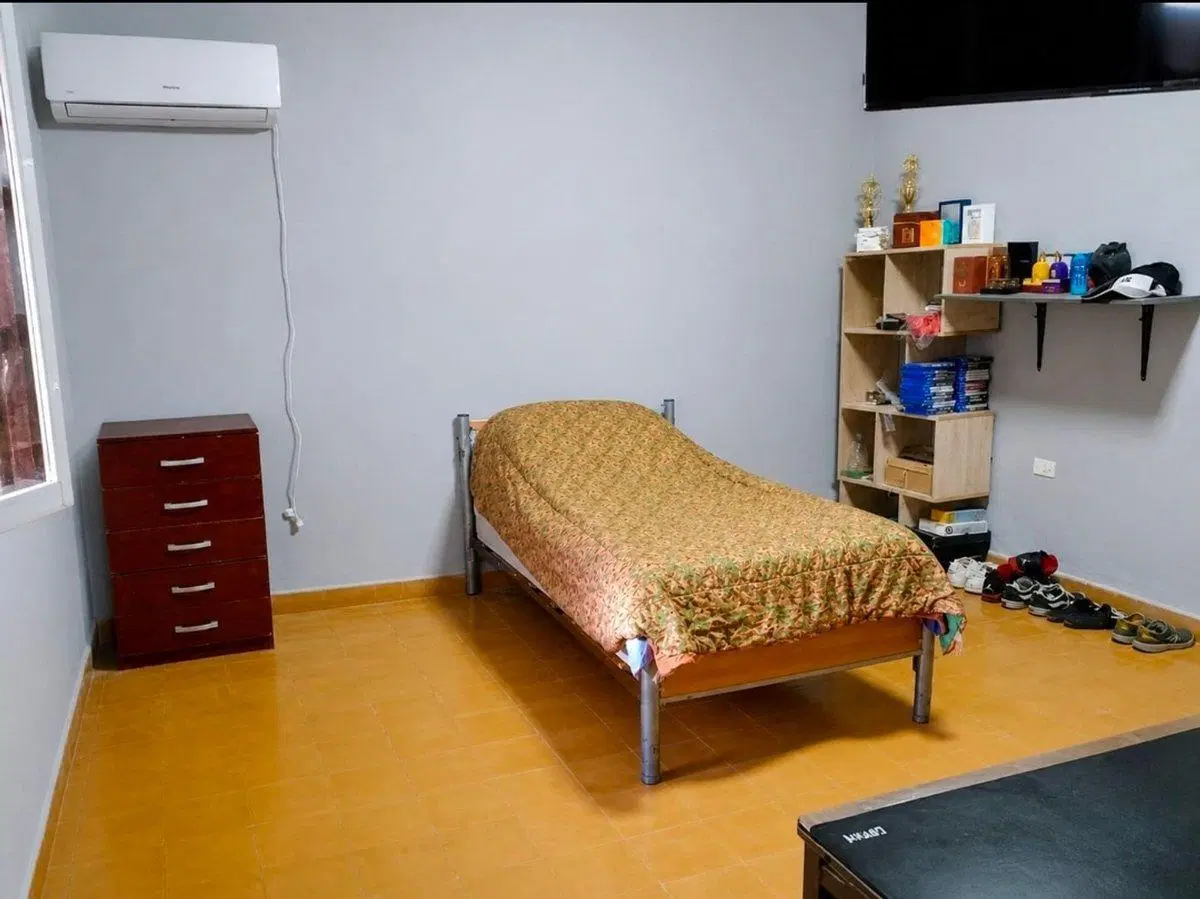 VENTA CASA PARQUE. MONTE CRISTO CIUDAD DE CBA. 5