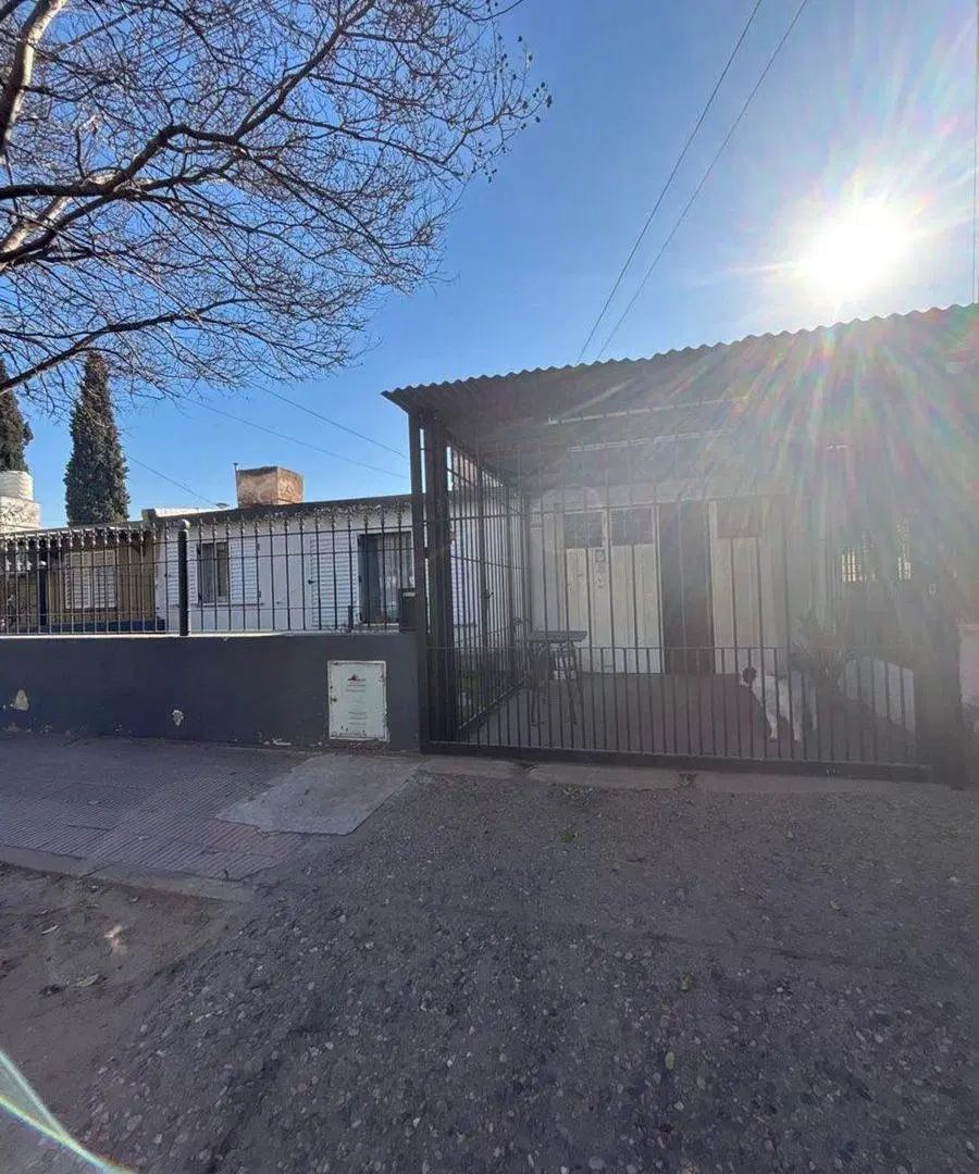 CASA 3 DORM B° PARQUE CAPITAL SUR 5