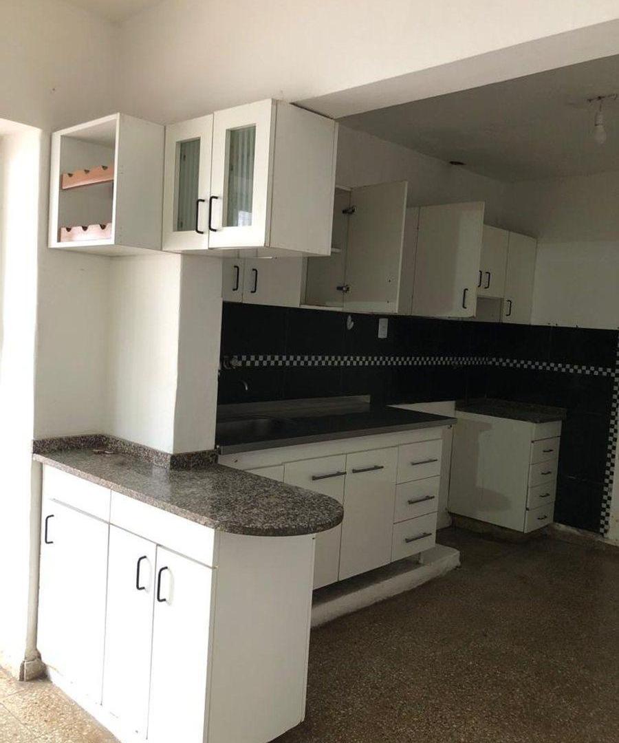 Foto de VENTA 2 CASAS 272 M2 CUBIERTOS TALLERES E CORDOBA, imagen 1