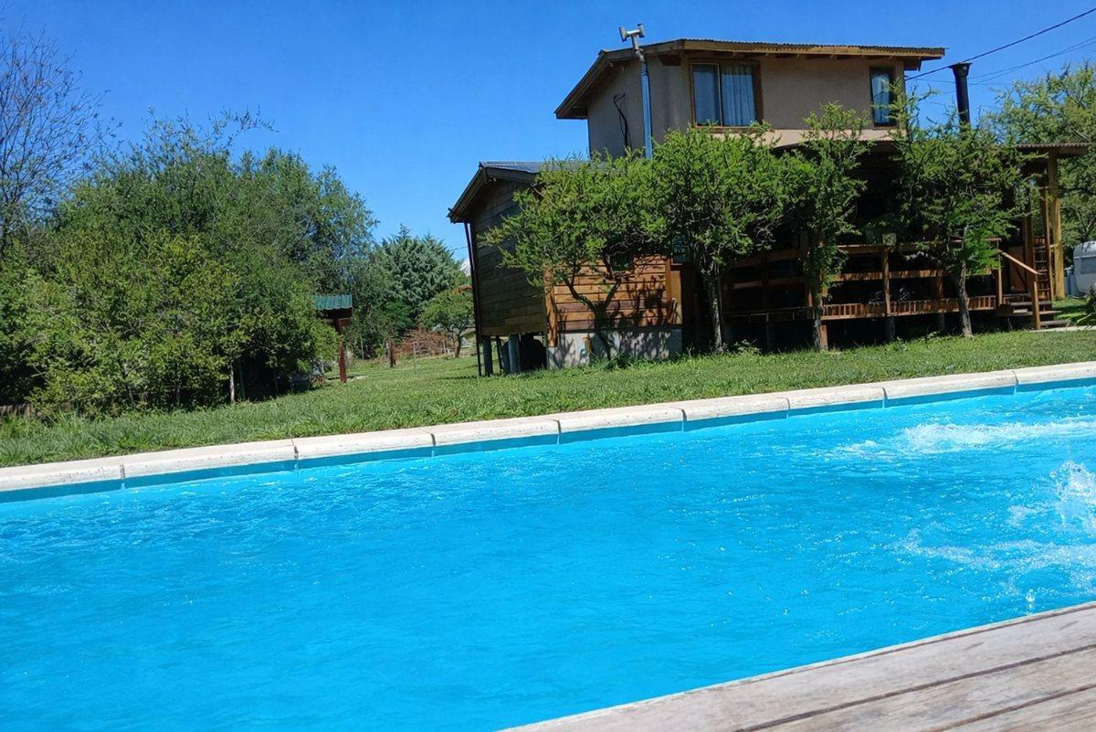 SE VENDE CASA 2 DORM. V. GRAL. BELGRANO LOTE 800M2