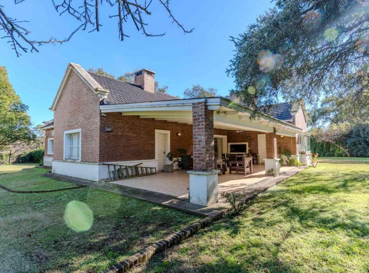 Foto de HERMOSA CASA 4 DORMITORIOS EN PLANTA BAJA GOLF V.A, imagen 2