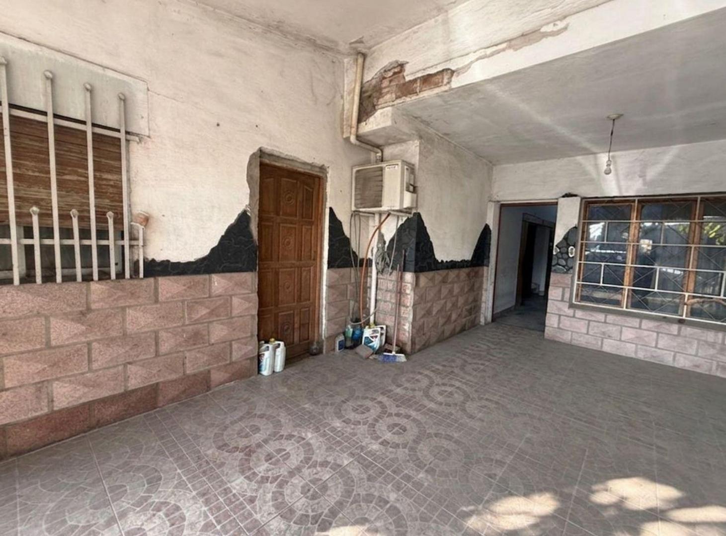 Foto de VENTA CASA 3 DORM + DEPTO-Villa el Libertador-CBA, imagen 5