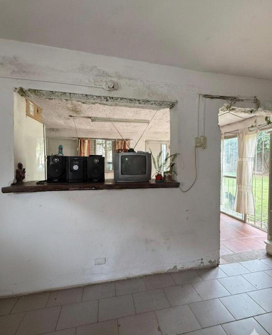 Foto de VENTA CASA 3 DORM-V.ALLENDE PARQUE-A REFACCIONAR, imagen 2