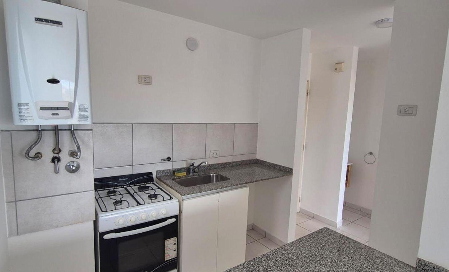 Foto de VENTA DPTO 1 DOR CON BALCON EN VALLE CERCANO, imagen 2