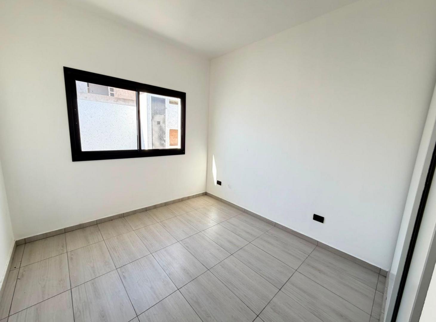 Foto de VENDO DUPLEX DOS DORMITORIOS, imagen 1