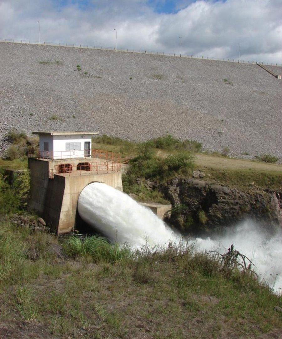 Foto de GRAN TERRENO EN ALTOS DE AMBOY 2918m2 B.CERRADO, imagen 3
