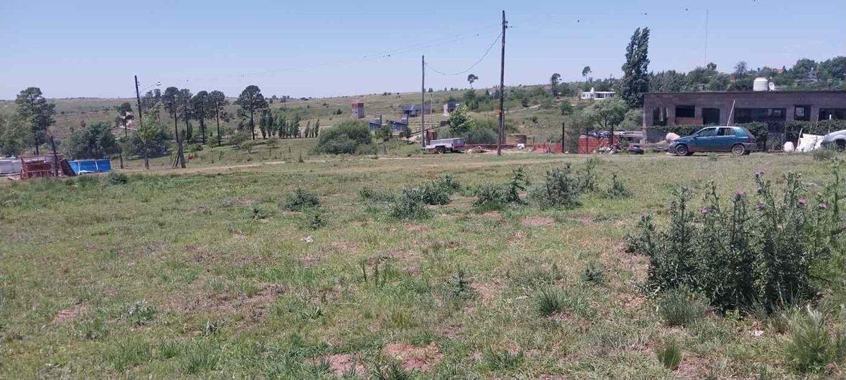 Foto de SE VENDEN ULTIMOS 3 LOTES VILLA YACANTO 215 m2 C/U, imagen 5