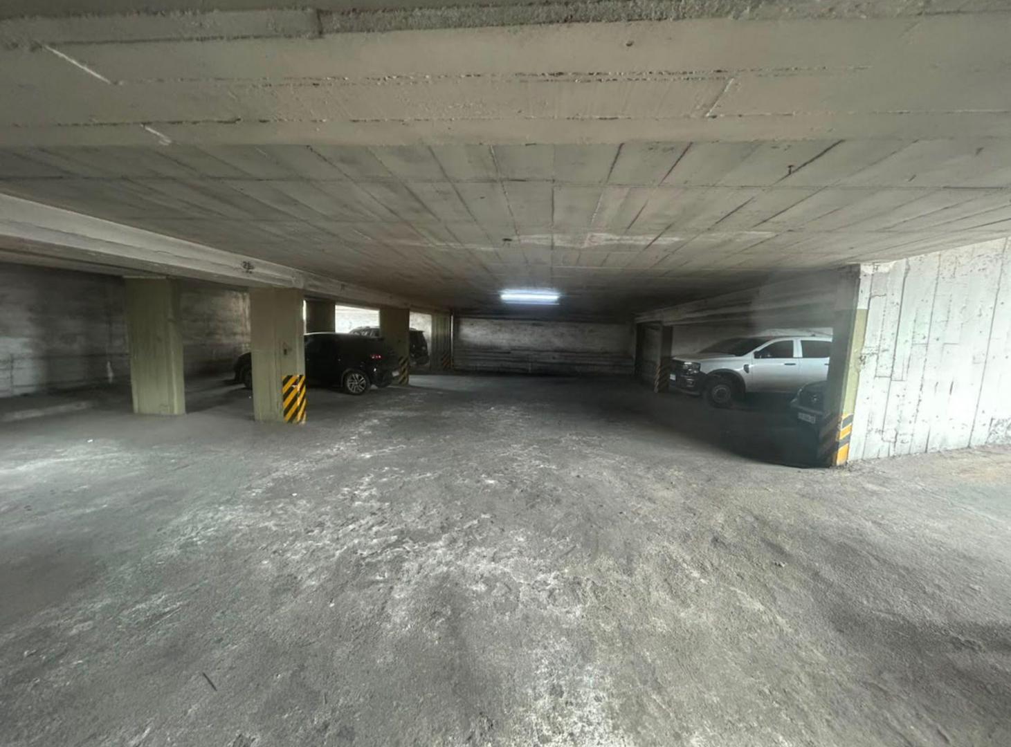 Foto de VENDO COCHERA PLENO CENTRO, imagen 1