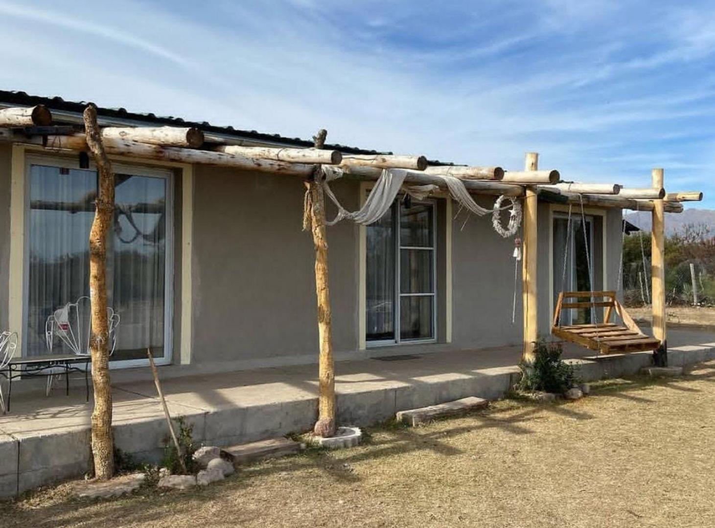 Foto de Venta Casa de Campo en 1 HCT. c/Pileta CHARBONIER, imagen 1