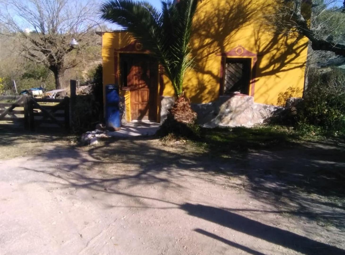 Foto de CASA A RECICLAR CON GRAN TERRENO EN TANTI, imagen 1